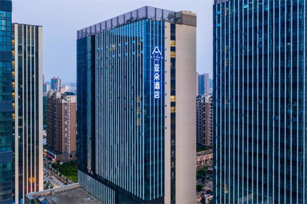 嘉鑫自动门签约珠海香洲奥园广场亚朵酒店感应门工程